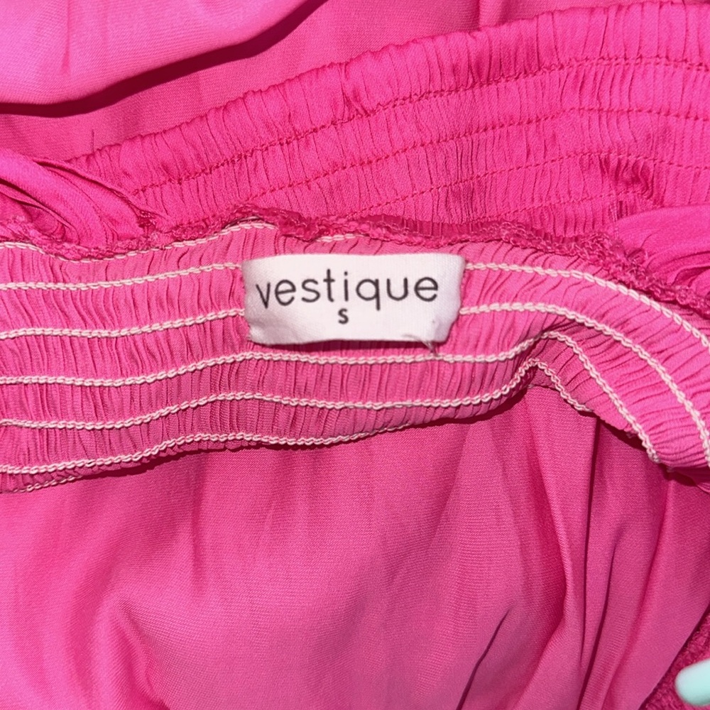 VESTIQUE PINK RUFFLE ROMPER - Picture 4 of 4